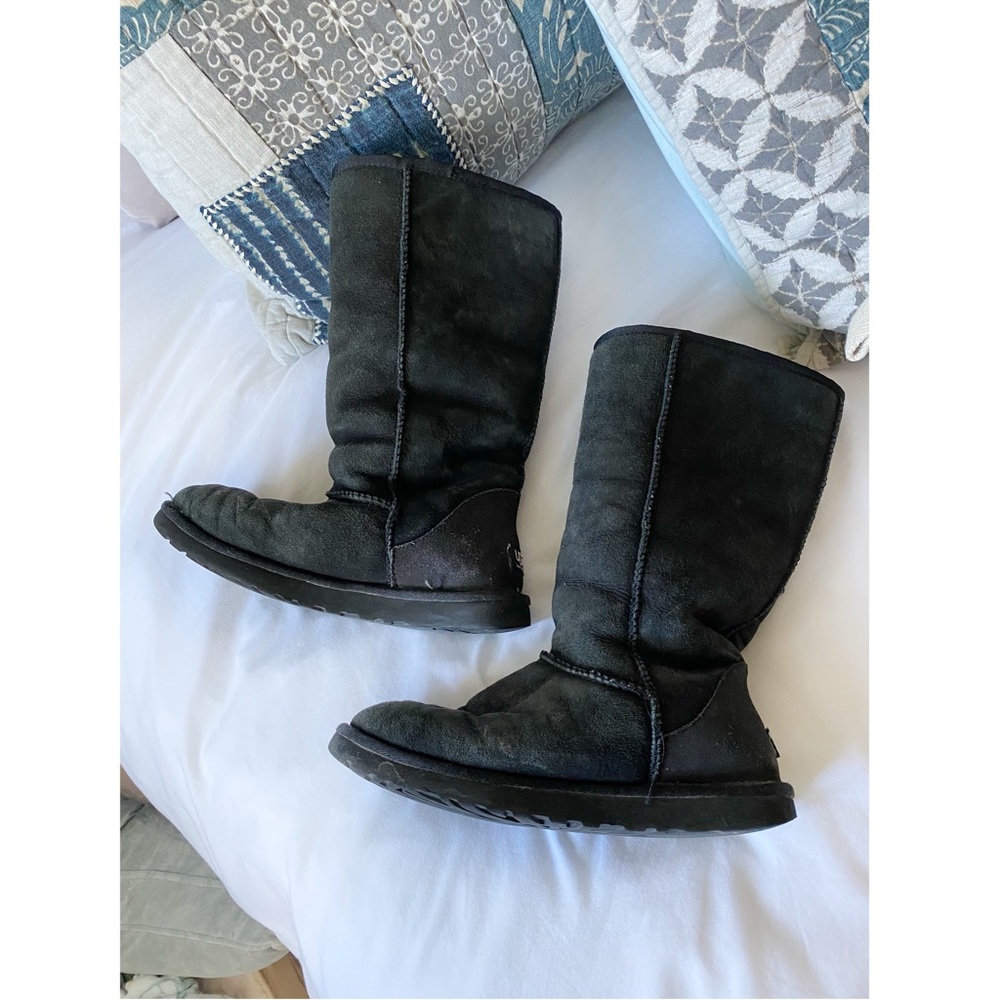 UGG Australia black boots size 8
